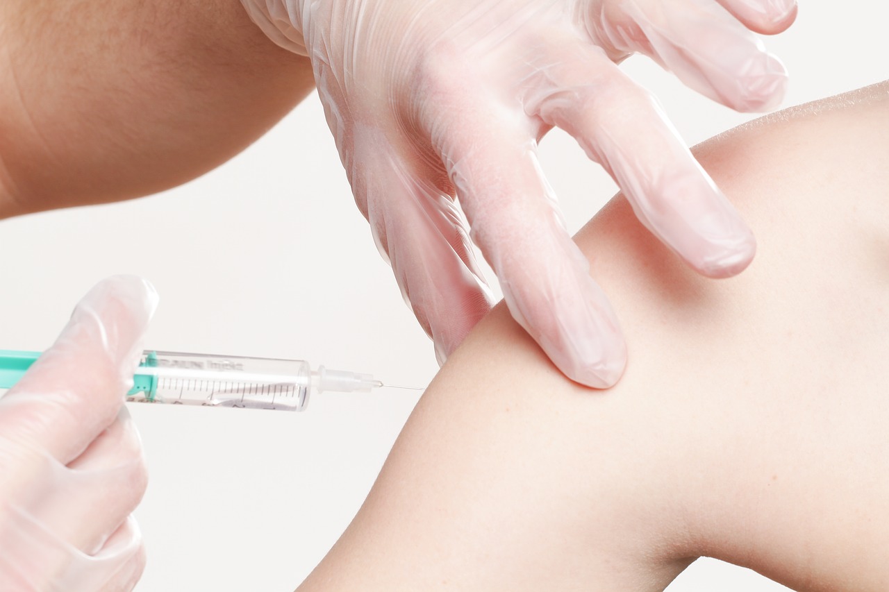Read more about the article Fluch oder Segen für junge Mädchen? 5 Fakten zur HPV-Impfung